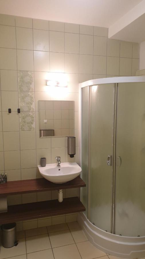 Wellness A Relax Centrum Palarikovo Exteriör bild